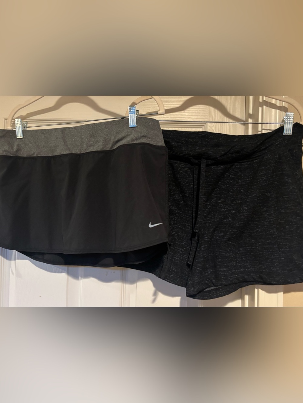 Nike Women's Black Athletic Skort with 32 degree shorts with pockets